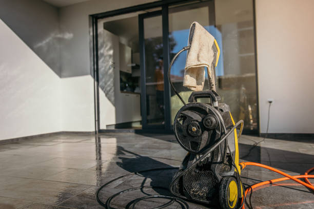 Best Pool Deck Cleaning  in Seminole Manor, FL